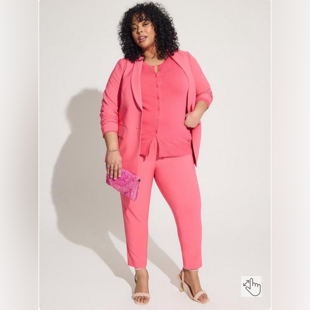 Pull-On Relaxed Taper Studio Refined Crepe High-Rise Pant